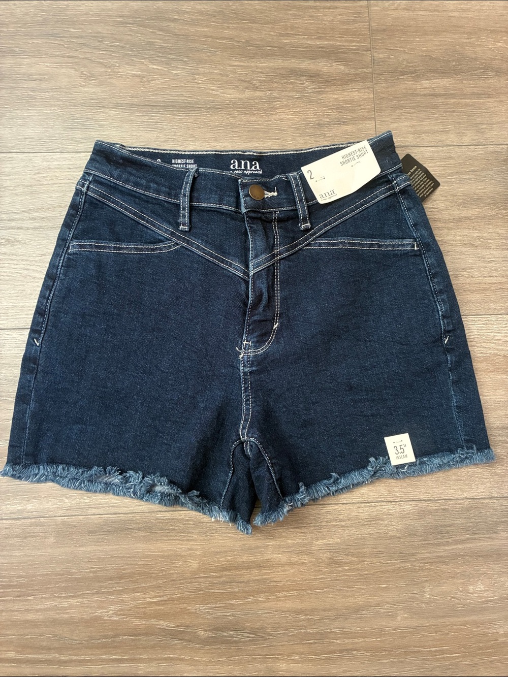 NWT a.n.a Highest Rise Shortie Short
